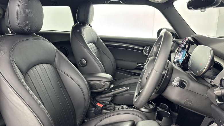 MINI Cooper 2.0 S Exclusive 3dr Auto Petrol Hatchback